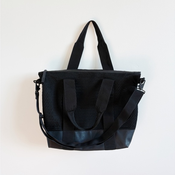 RAINS Tote Bag 🖤 - Picture 1 of 4